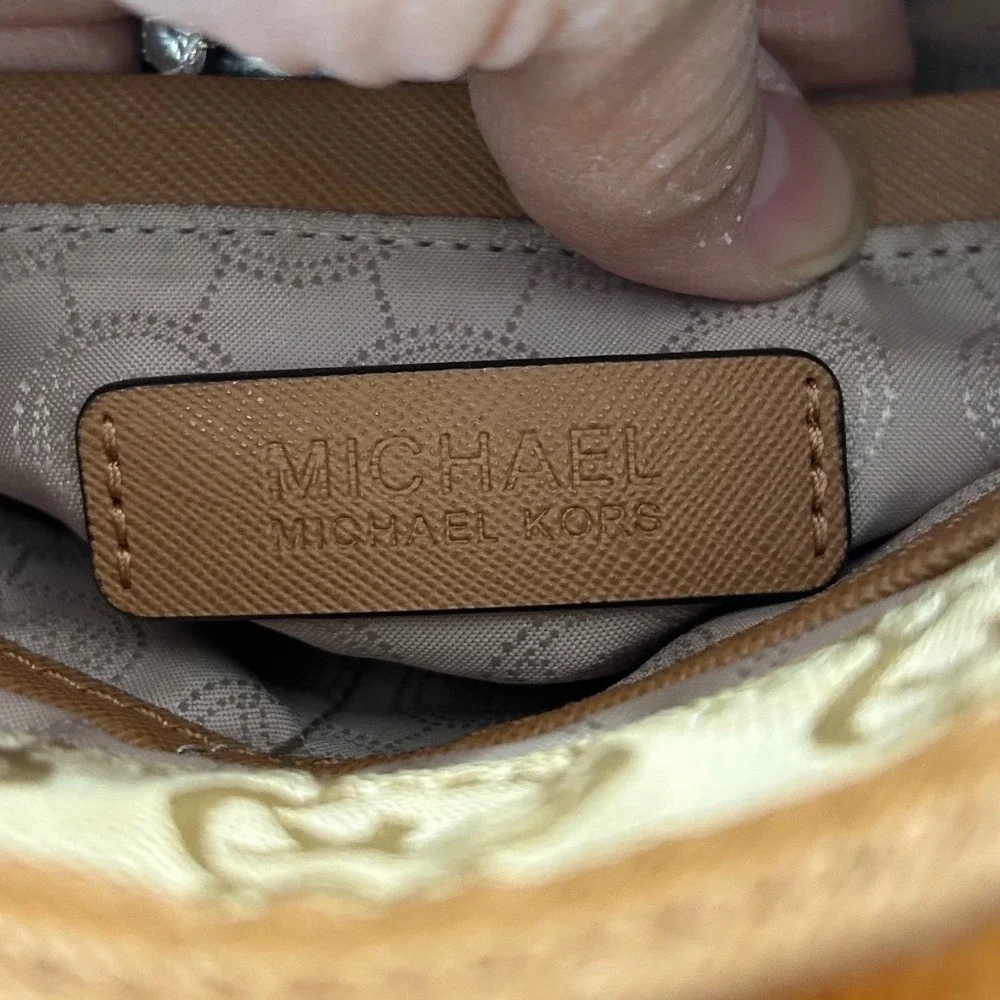 Michael Kors Bedford Signature Flat Crossbody‎ Bag Vanilla Beige MK Logo